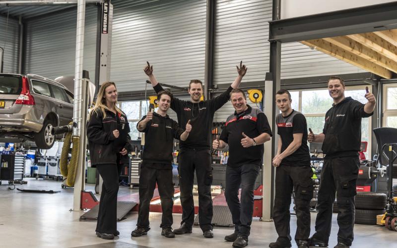 Het team van AutoCrew Rietbergen